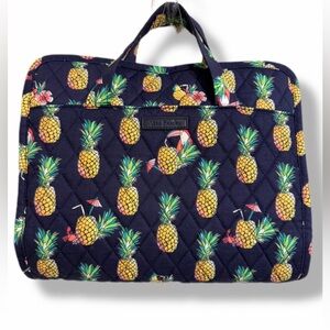 Vera Bradley Pineapple Print Hanging Travel Toiletry Organizer Navy